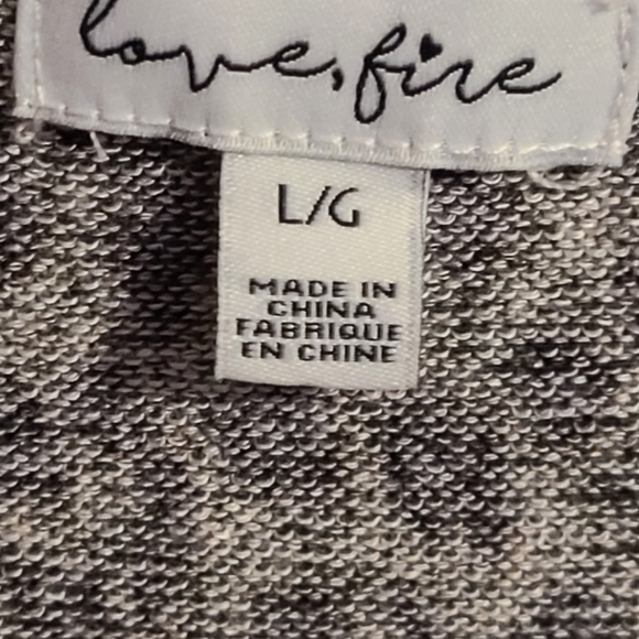 Love,fire leopard print size M long sleeve top - Picture 4 of 10